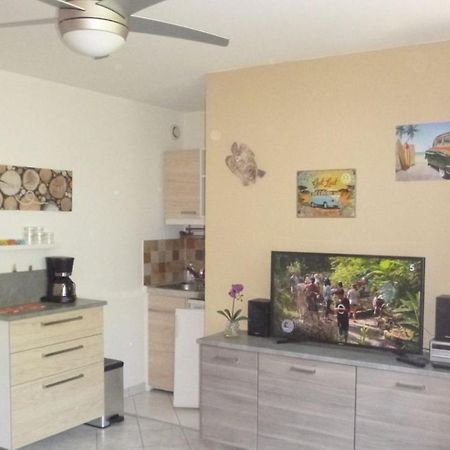 Studio Proche Port Et Plages, Piscine Hyères Екстериор снимка